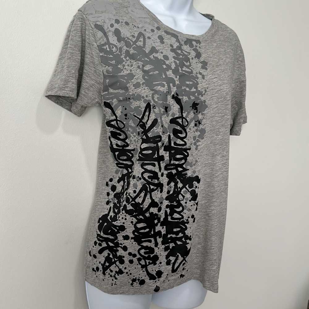 Fabletics t-shirt - Picture 2 of 3
